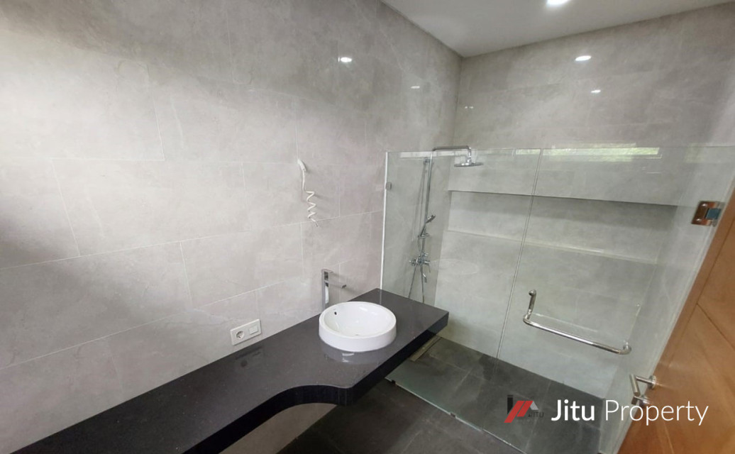 Dijual Rumah Alamanda Dago Permai Dekat Jalan Tubagus Ismail Bandung