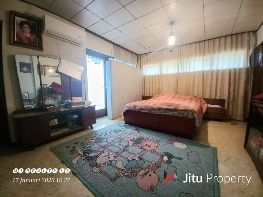 Rumah Hitung Tanah Sayap Dago Strategis Dekat Kampus ITB Bandung