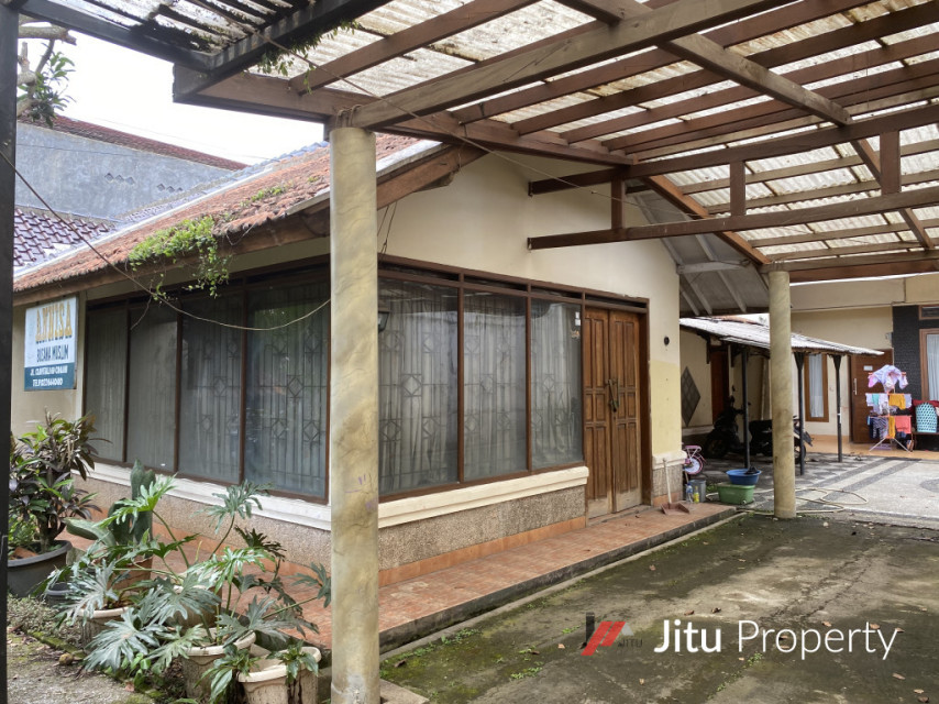 Di Jual Rumah Murah Posisi Dekat Kampus STKIP dan Pinggir Jalan