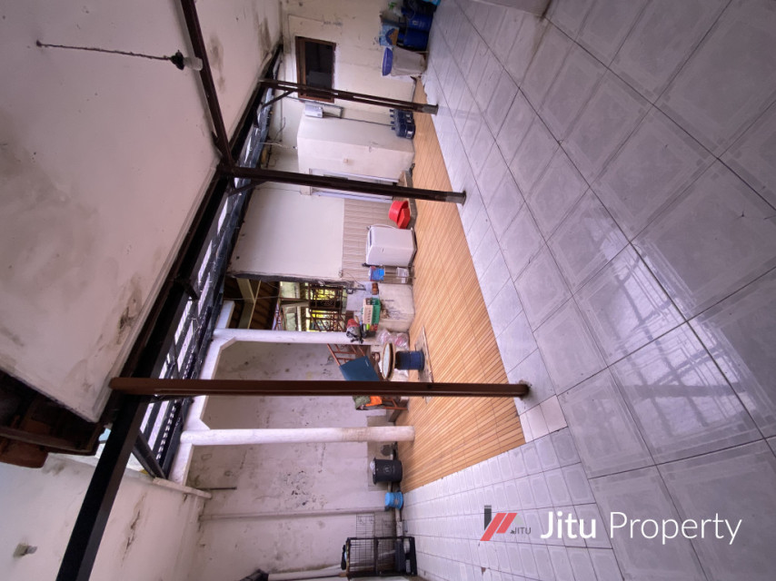 Di Jual Rumah Murah Posisi Dekat Kampus STKIP dan Pinggir Jalan