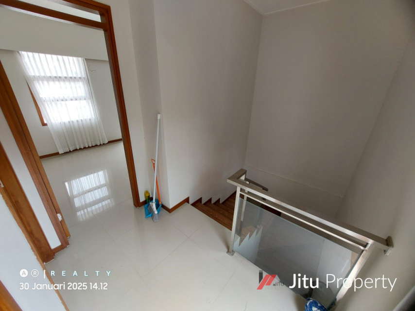 Hunian Milenial Mewah Nuansa Bali Garden View Kota Di Dago Bandung