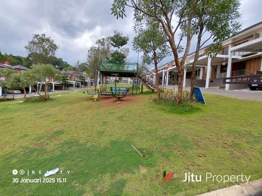 Hunian Milenial Mewah Nuansa Bali Garden View Kota Di Dago Bandung