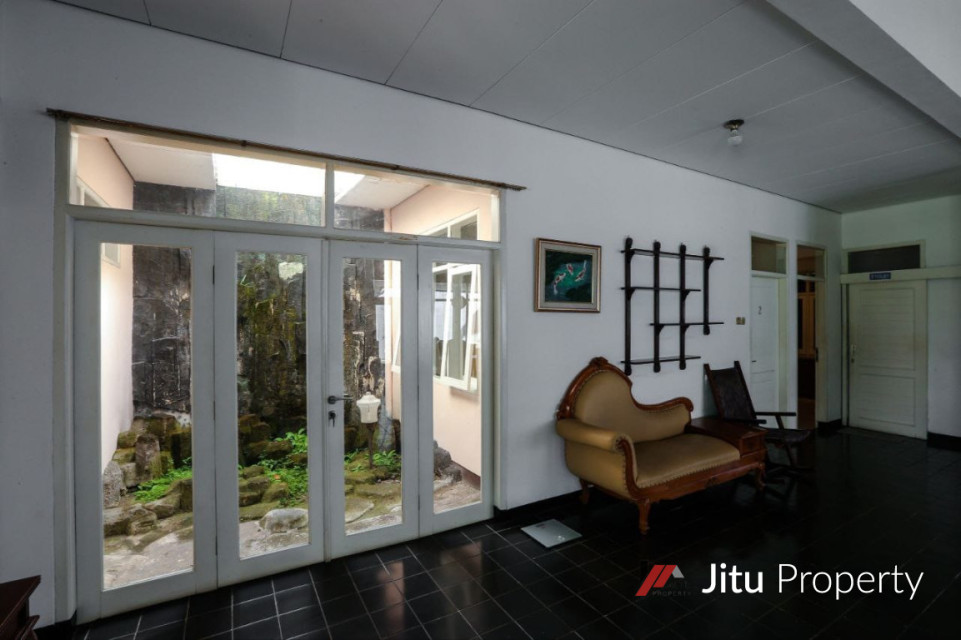 Rumah Guest House Sayap Dago Strategis Dekat Kampus ITB Ganesa Bandung