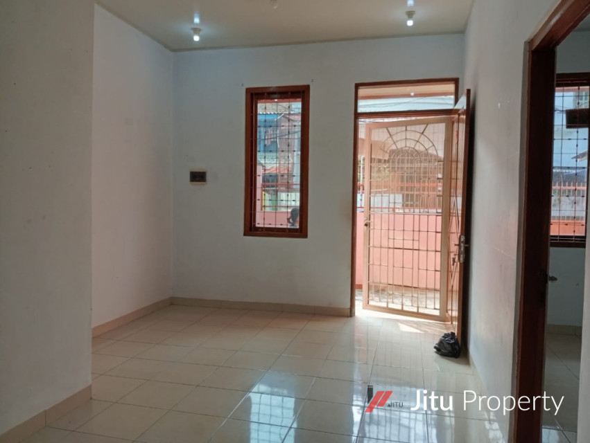 Disewa Rumah 2 Lantai Songsi Jembatan Lima Jakarta Barat