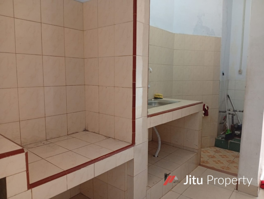 Disewa Rumah 2 Lantai Songsi Jembatan Lima Jakarta Barat