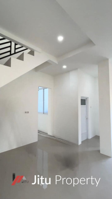 Dijual Rumah Asri dekat lapangan Golf Gadut kota Padang