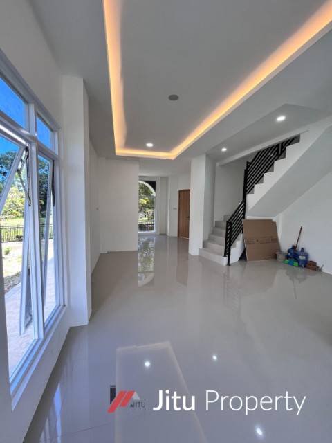 Dijual Rumah Asri dekat lapangan Golf Gadut kota Padang