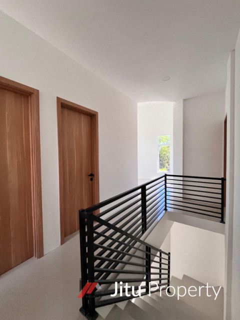 Dijual Rumah Asri dekat lapangan Golf Gadut kota Padang