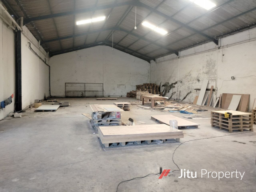 Gudang Cold Storage Pergudangan Safe and Lock Lingkar Timur Sidoarjo