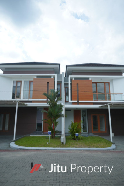 Dekat Sekolah Al Azhar, Jalan Lebar, Hunian Bergaya Minimalis Elegan