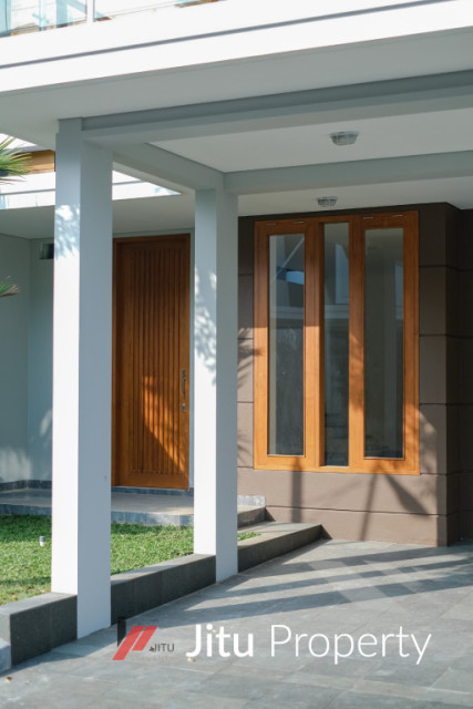 Dekat Sekolah Al Azhar, Jalan Lebar, Hunian Bergaya Minimalis Elegan