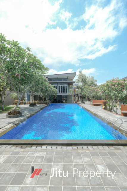 Dekat Sekolah Al Azhar, Jalan Lebar, Hunian Bergaya Minimalis Elegan