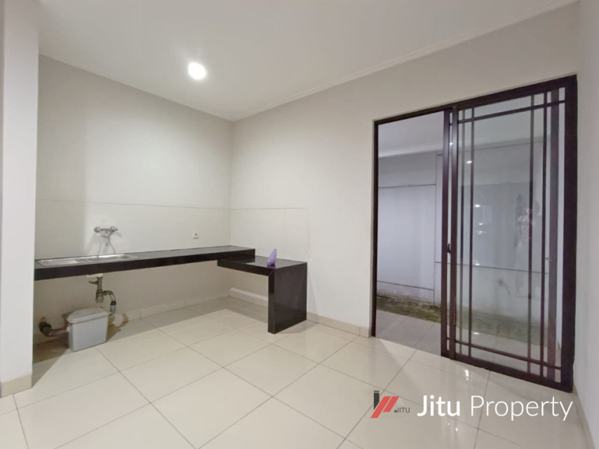 Disewakan murah Rumah GreenLake City ASIA (Sudah Renov)