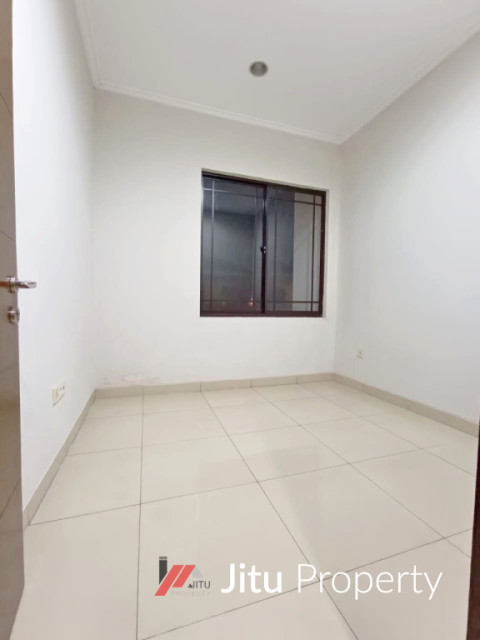 Disewakan murah Rumah GreenLake City ASIA (Sudah Renov)