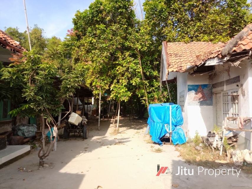 Strategis 831 m² Dekat Pantai & Jalan Raya Utama Kabupaten Sampang