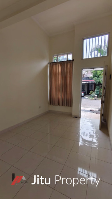 Rumah Cluster Bebas Banjir De Oranje Grand Wisata Bekasi