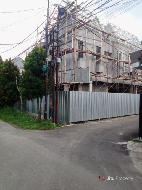 Dijual Rumah Baru Cluster Selia 2 Lantai Jagakarsa Jakarta Selatan