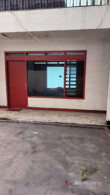 Rumah Tinggal Lokasi Strategis dan ramai Daerah Tebet - Jaksel