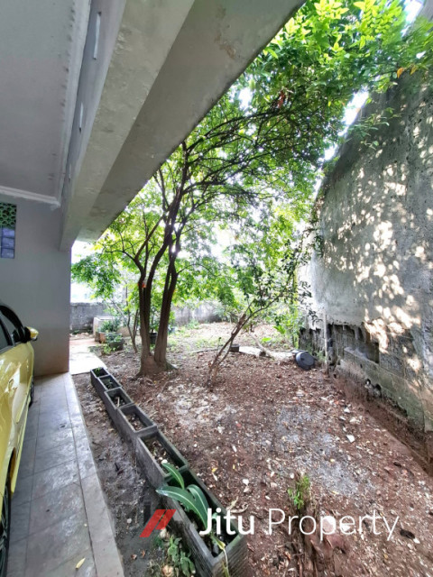 Rumah 2 Lantai Perumnas 4 Karawaci Dijual Cepat di Pusat Tangerang