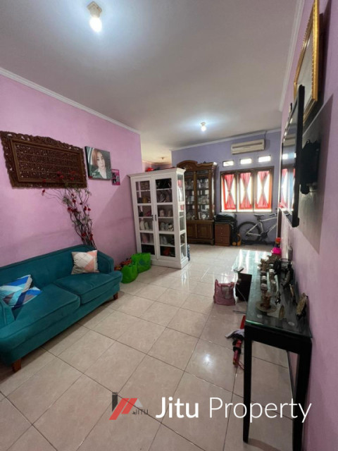 Dijual Cepat Rumah Bagus, Nyaman & Strategis 2 Lantai di Bogor