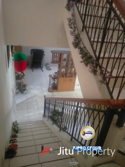 Dijual Rumah Bagus Asri di Harapan Indah Cluster Taman Puspa