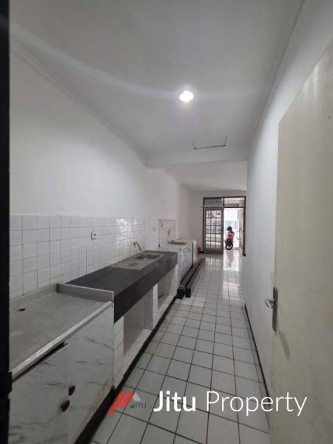 Disewakan Rumah komplek Lebak Bulus Cilandak Jakarta Selatan