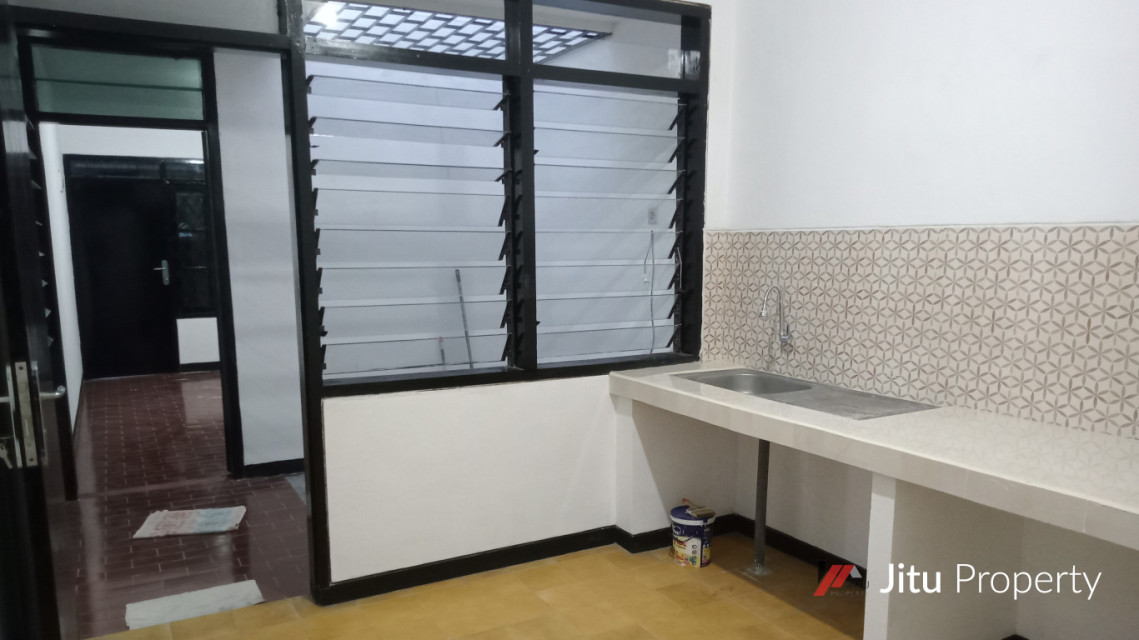Disewakan Rumah Lega 200 m² Siap Huni di Wisma Mukti Surabaya Timur