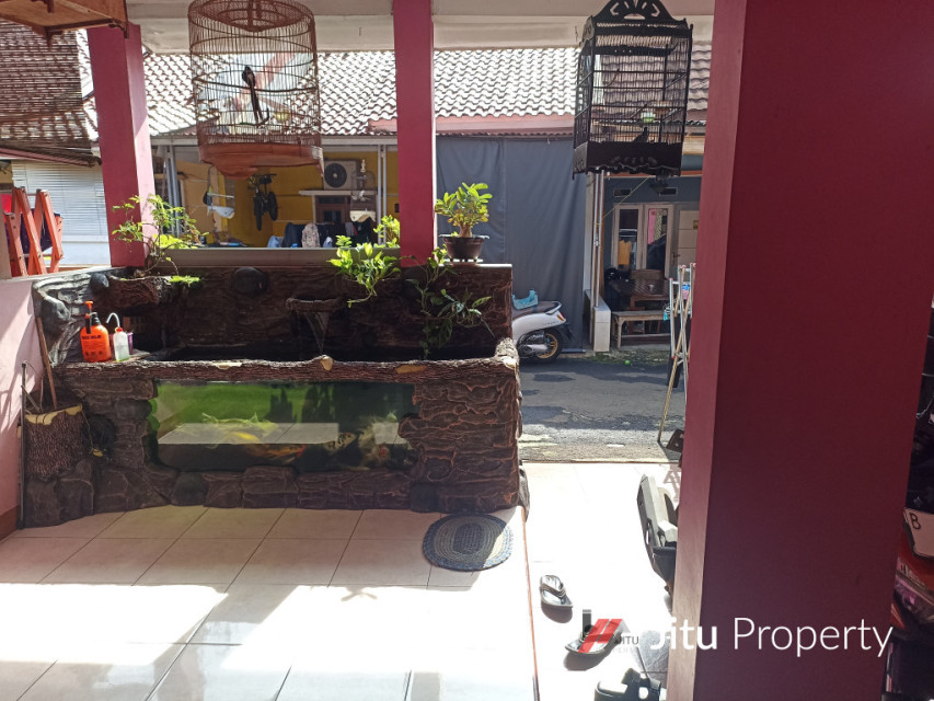 Di jual rumah dekat kubah mas depok dan dekat sekolahan SMP/SMA