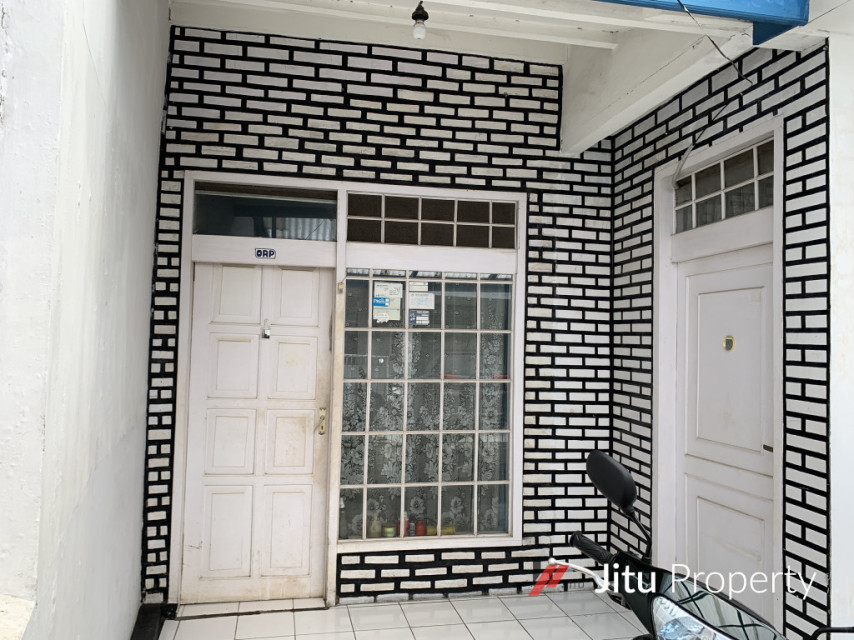Rumah Semi Furnished Daerah Sarijadi Dekat Ke Berbagai Fasilitas Umum