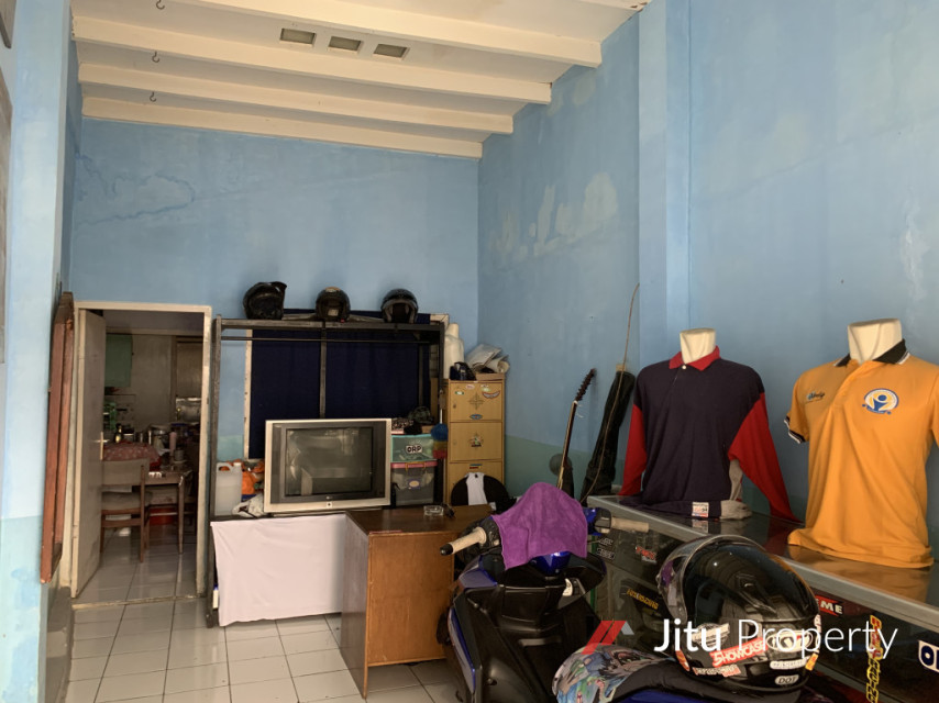 Rumah Semi Furnished Daerah Sarijadi Dekat Ke Berbagai Fasilitas Umum