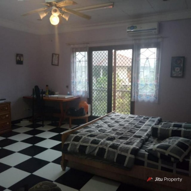 Rumah Dijual, Rumah bagus Villa Cinere Mas, Jakarta Selatan