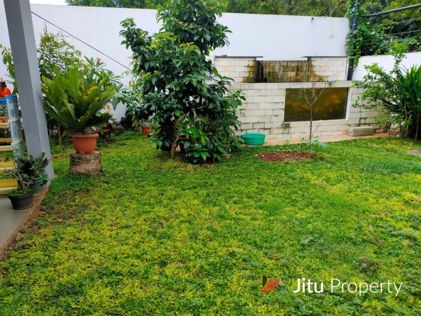 Dijual rumah di Villa Arteri Kebon Jeruk Jakarta Barat