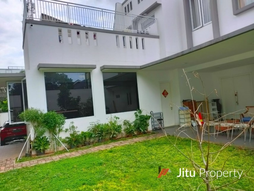 Dijual rumah di Villa Arteri Kebon Jeruk Jakarta Barat