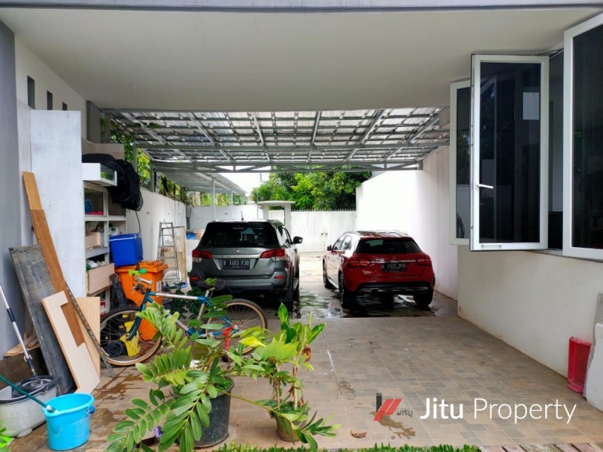Dijual rumah di Villa Arteri Kebon Jeruk Jakarta Barat