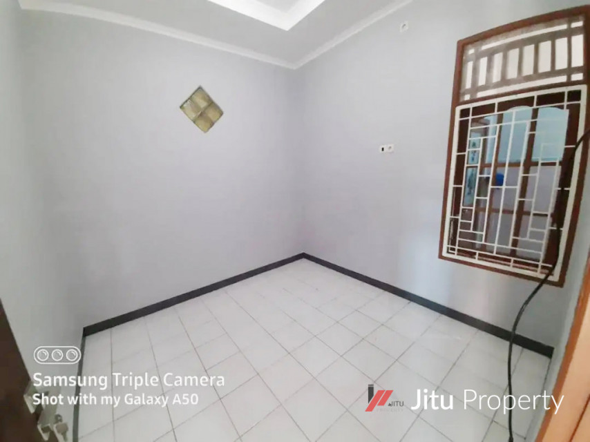 Dijual Rumah Murah 2 Lantai Lokasi Strategis di Tengah Kota Palembang