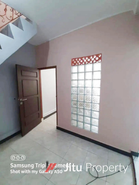 Dijual Rumah Murah 2 Lantai Lokasi Strategis di Tengah Kota Palembang