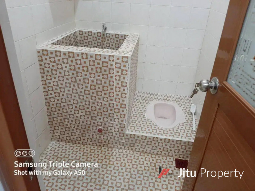 Dijual Rumah Murah 2 Lantai Lokasi Strategis di Tengah Kota Palembang