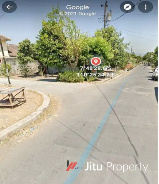 Rumah Dijual Posisi Hook Strategis Dekat Bandara Adisucipto Sleman