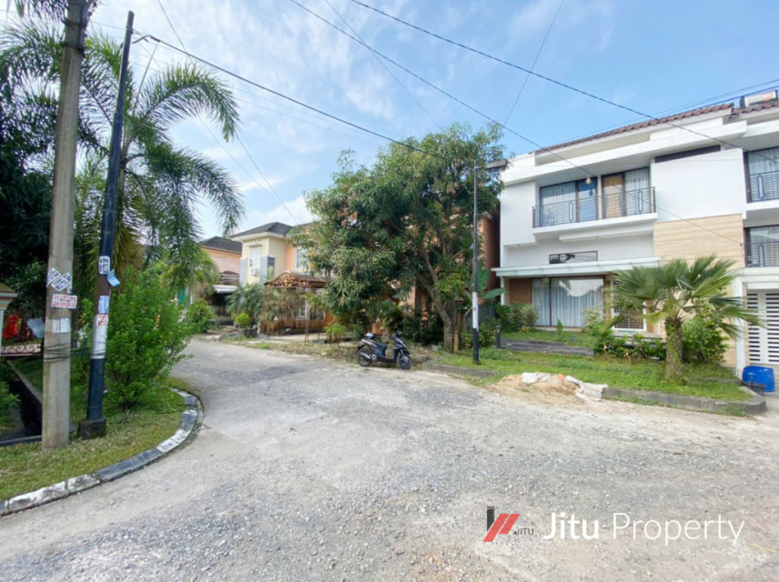 Rumah Dijual 2 Lantai Strategis di Perumahan OPI Jakabaring Banyu Asin