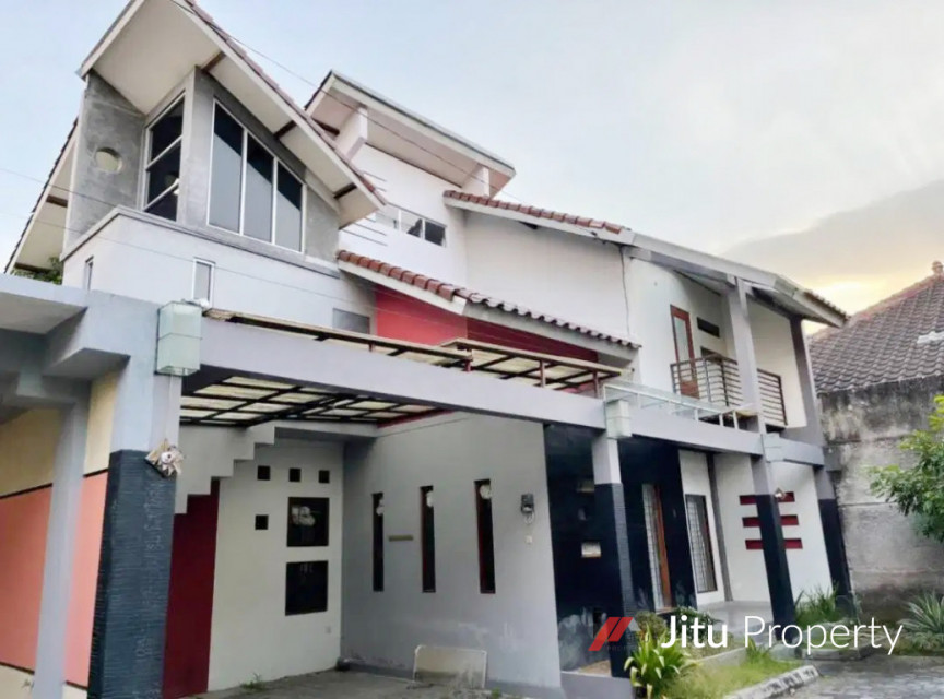 Sewa Rumah 2 Lantai Dekat Monjali dan Kampus UGM Yogyakarta
