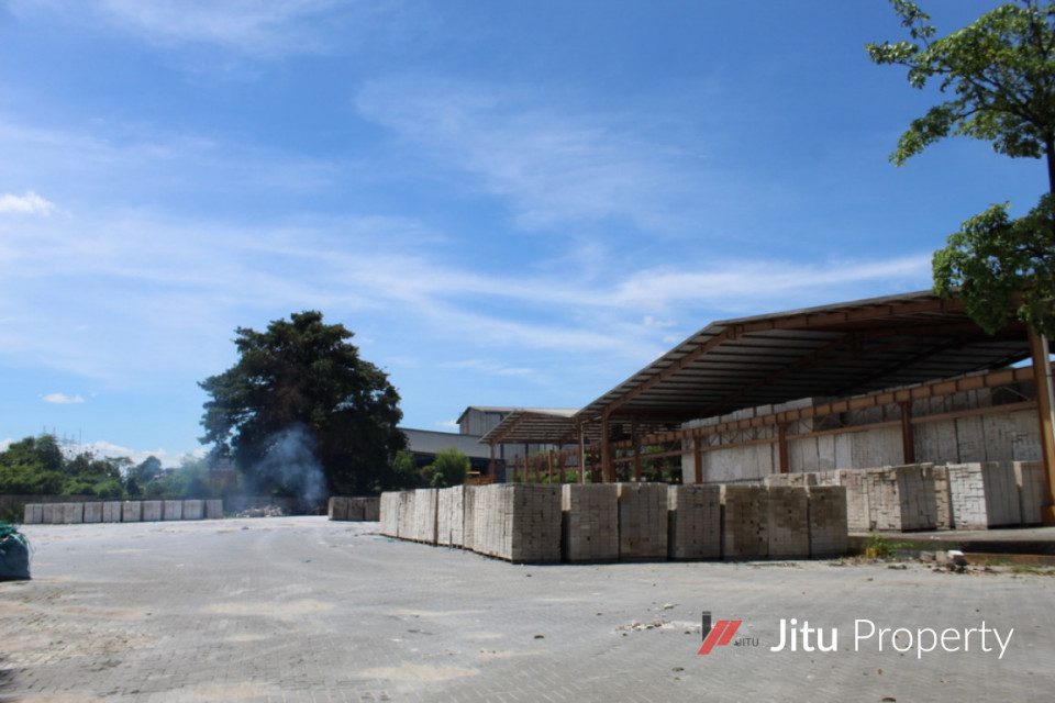 Dijual Cepat Tanah & Bangunan di Balaraja, Luas 2 Ha, Lokasi Strategis