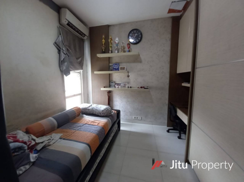 Rumah 3 Lantai Bagus dan Aman di Golf Lake Residence Jakarta Barat