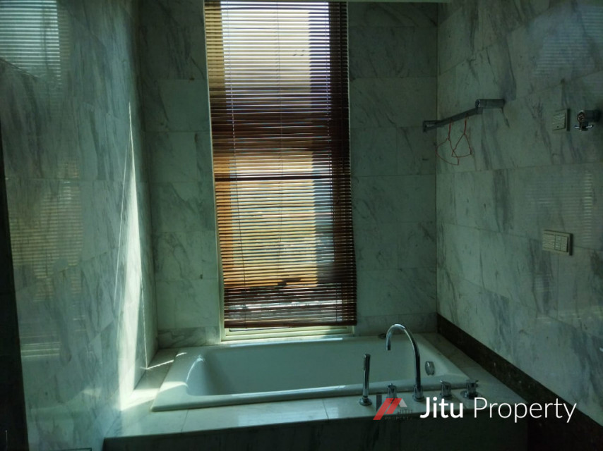 Dijual Apartemen di Apartemen The Peak Sudirman, Jakarta Selatan