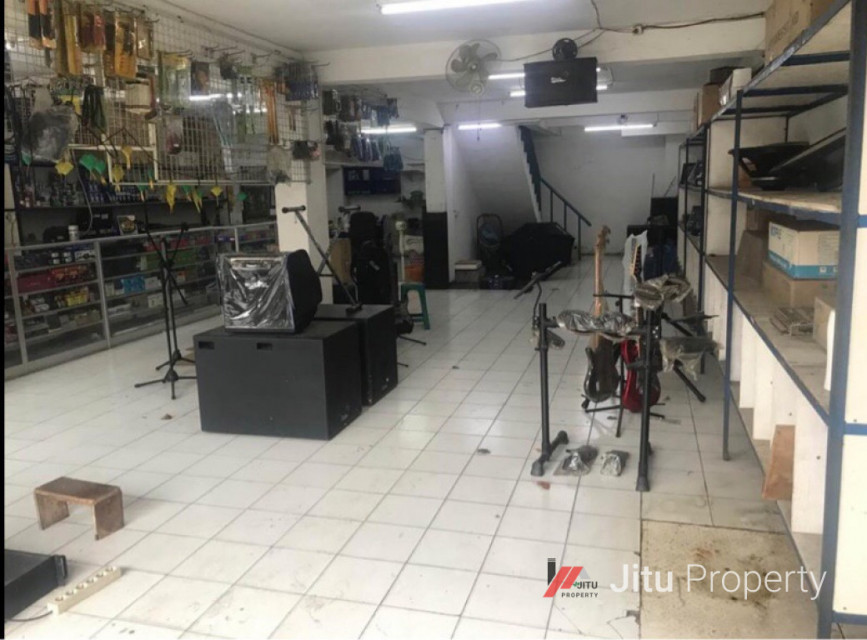Ruko 2pintu 4 lantai Hak milik di Bekasi Jawa Barat