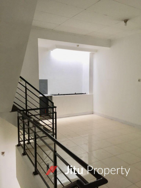 Dijual Ruko 2.5 Lt di Harapan Indah Boulevard Hijau Bekasi