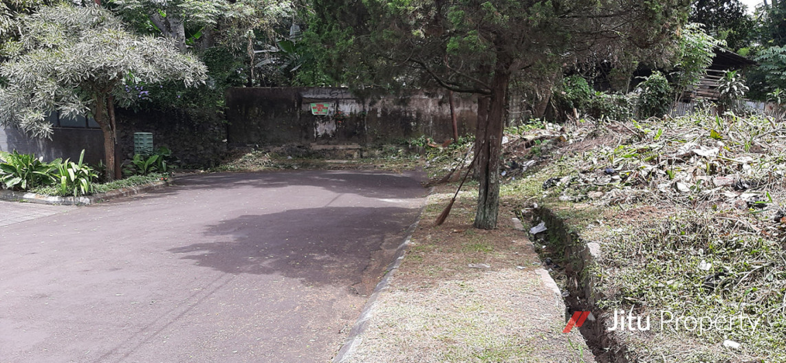 Tanah Hunian Siap Bangun Luas 595 m2 Di Dago Asri Bandung SHM  