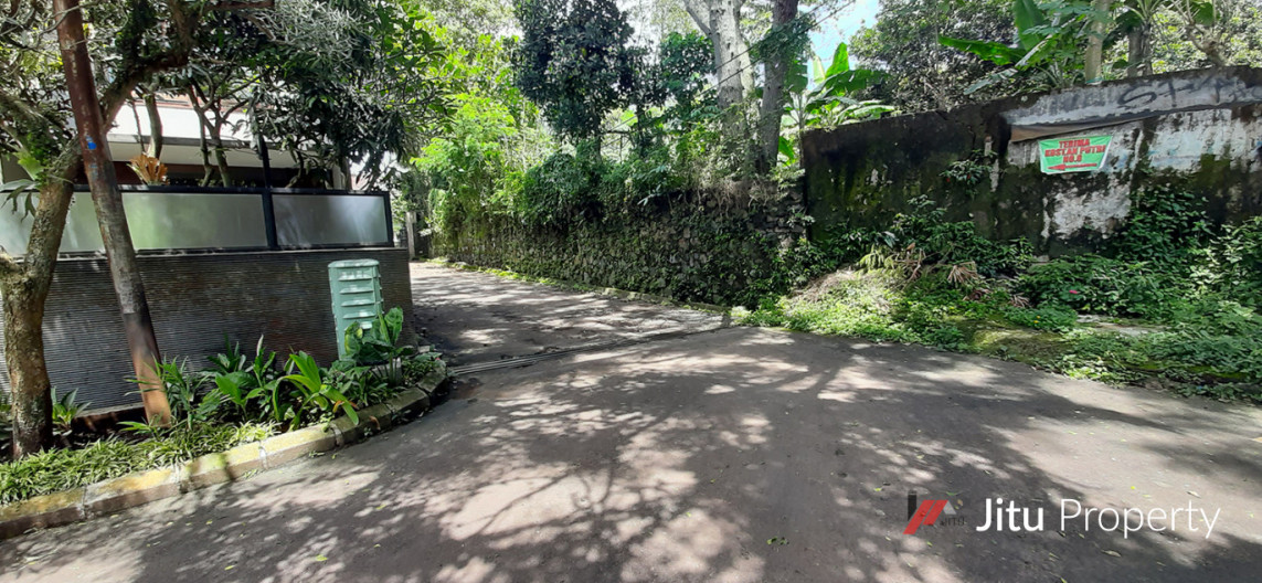 Tanah Hunian Siap Bangun Luas 595 m2 Di Dago Asri Bandung SHM  