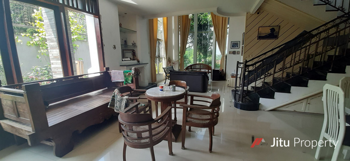Dijual Rumah Gaya American Classic Di Setiabudi Regency Bandung