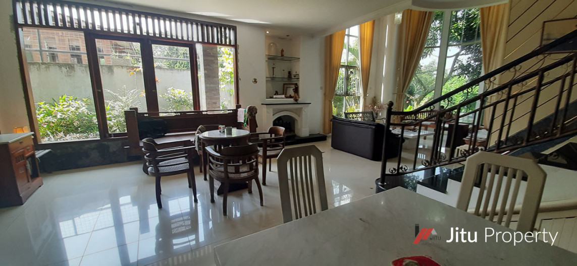 Dijual Rumah Gaya American Classic Di Setiabudi Regency Bandung