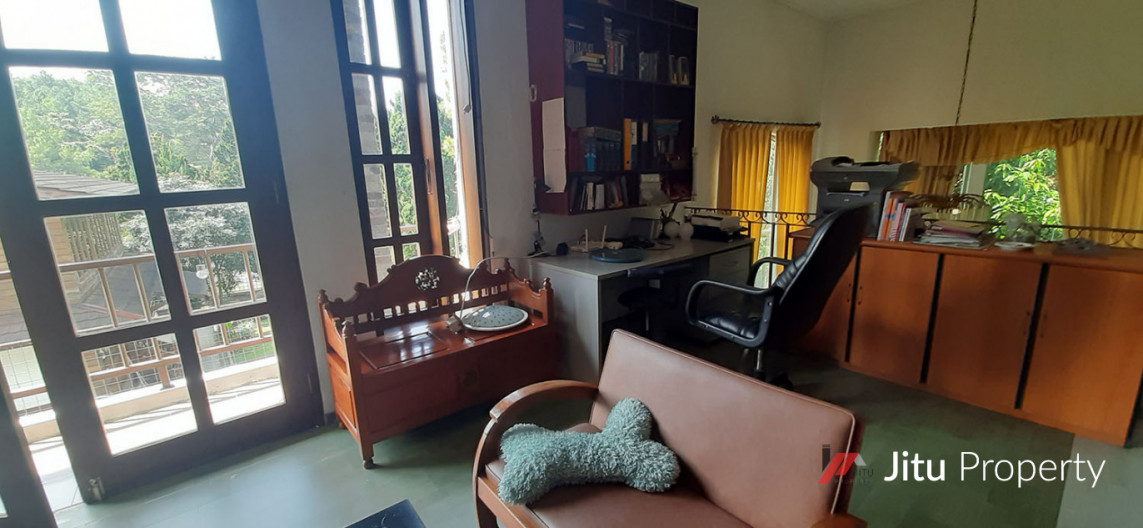 Dijual Rumah Gaya American Classic Di Setiabudi Regency Bandung